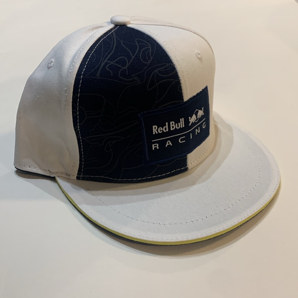 Red Bull Racing Baseball Hat - Picture 4 of 8